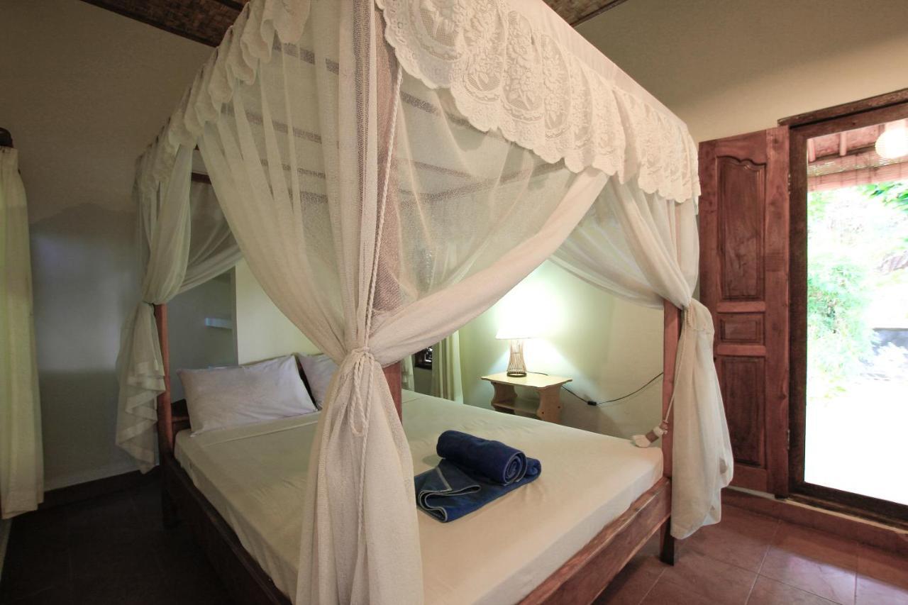 Ganesha Amed Hotel Bagian luar foto