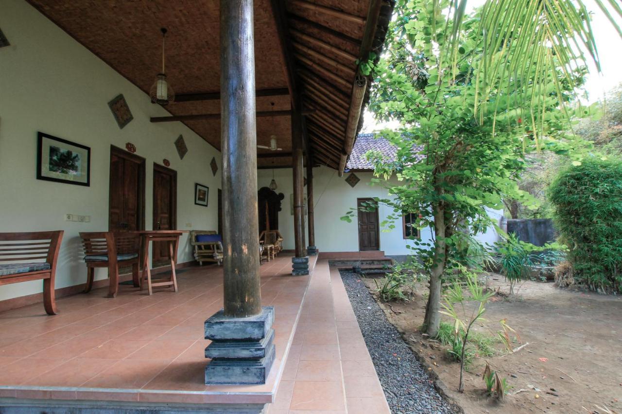 Ganesha Amed Hotel Bagian luar foto